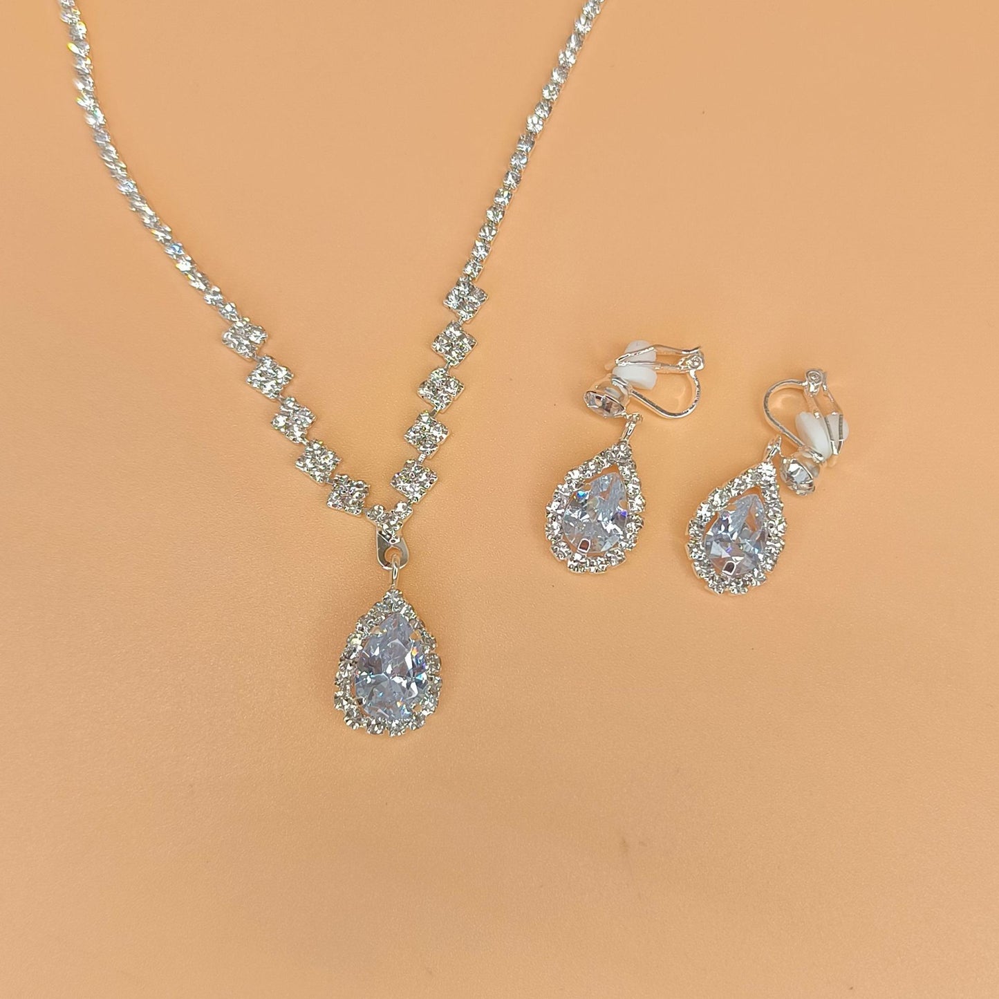 Brilliant Full Diamond Zircon Water Drop Necklace Eardrop Jewelry Set